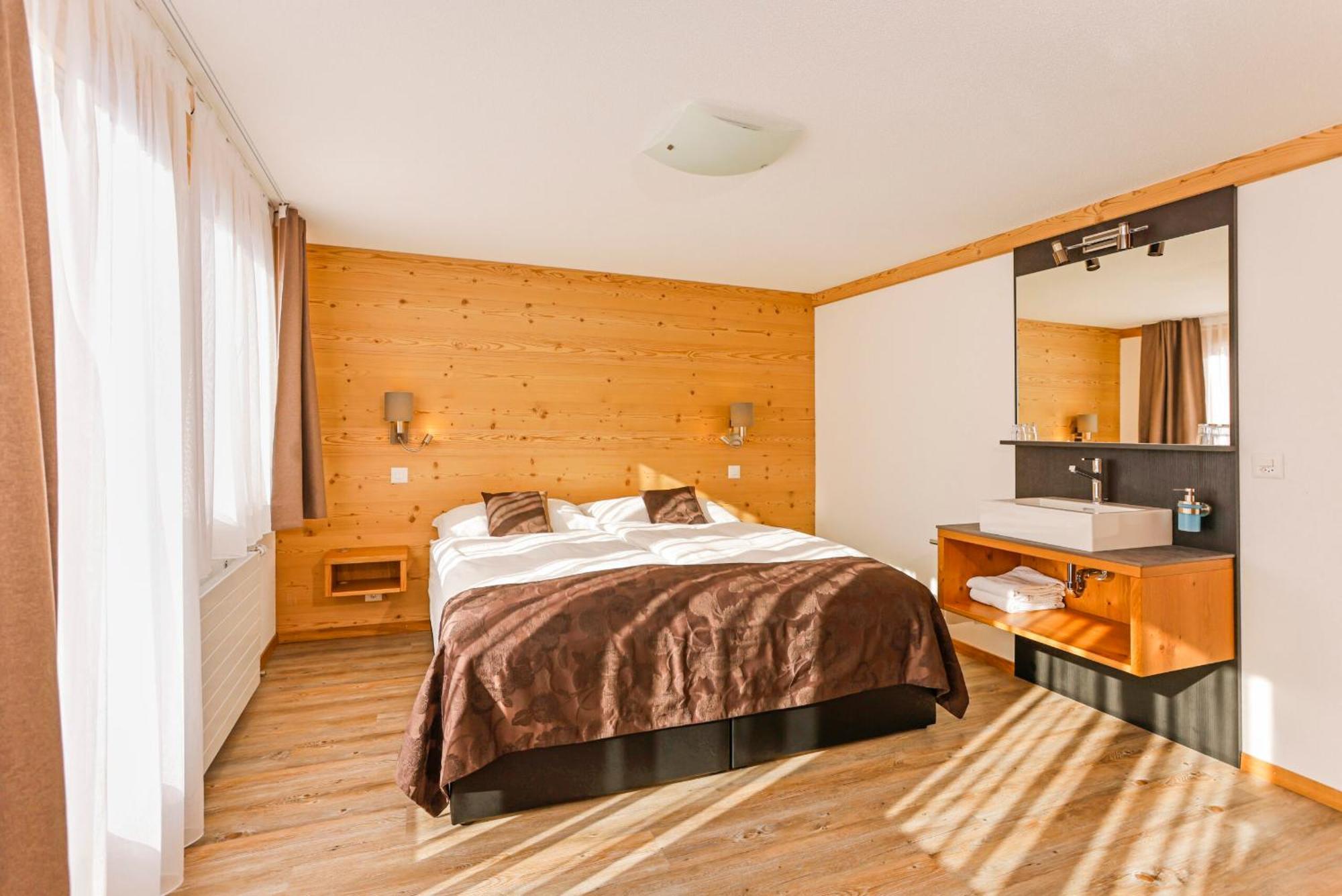 Berghotel Hahnenmoos Adelboden Eksteriør billede